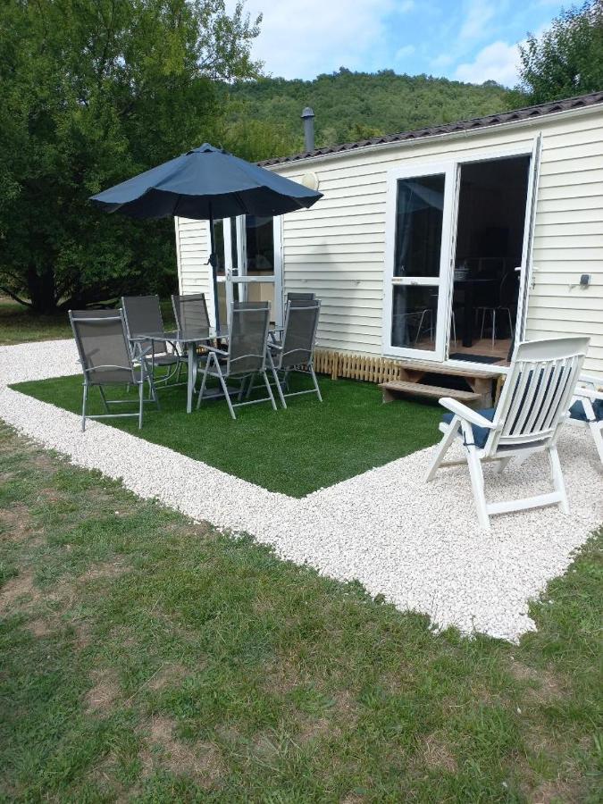 Les chalets Salinéens Salies-du-Salat Esterno foto