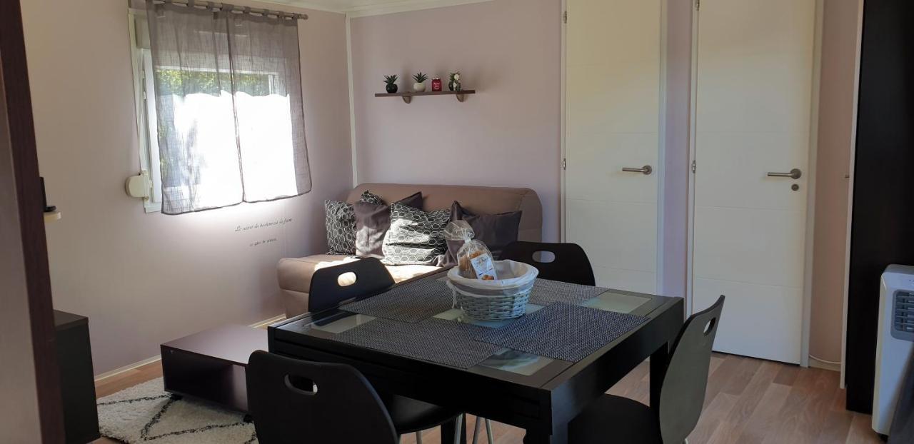 Les chalets Salinéens Salies-du-Salat Esterno foto