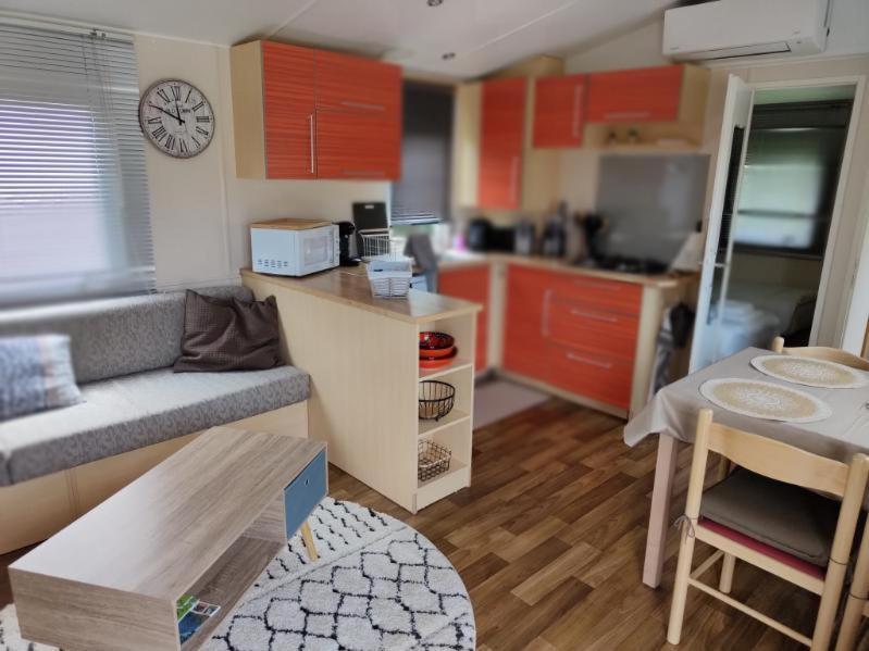 Les chalets Salinéens Salies-du-Salat Esterno foto